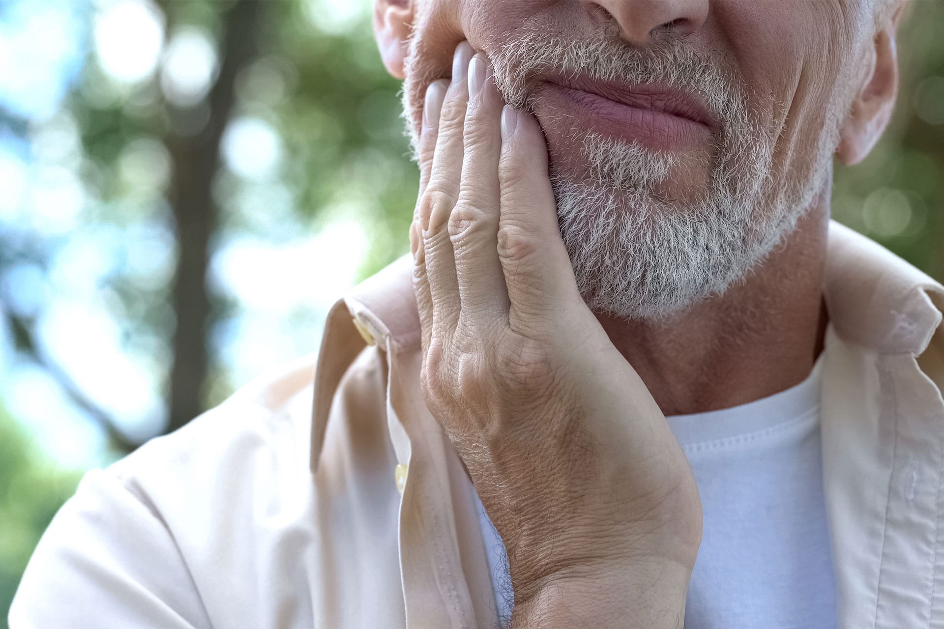 sensitive-teeth-a-symptom-of-spring-allergies